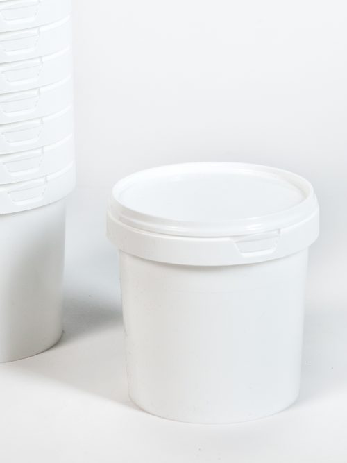 Emmer 1 liter met deksel wit vooraanzicht